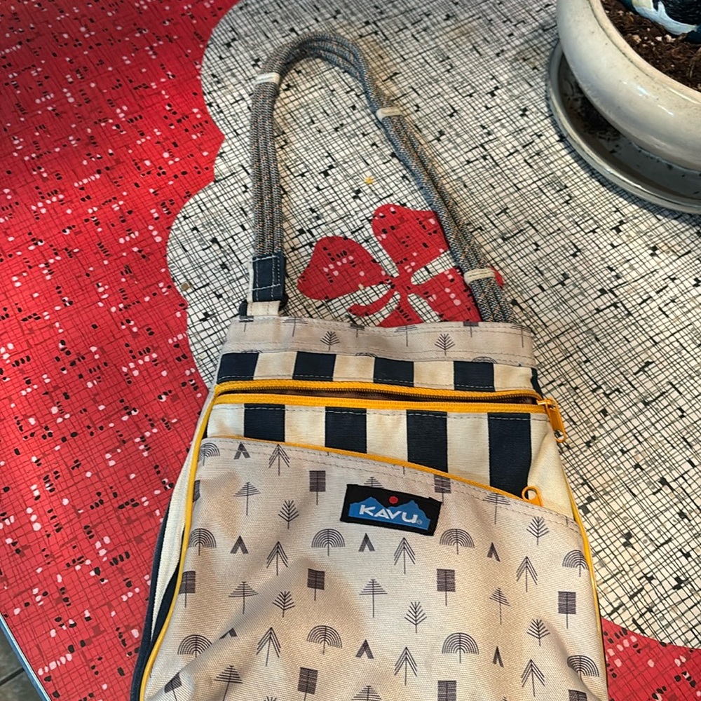 Kavu Rope Strap Keepalong Shoulder Bag Trees And Tents